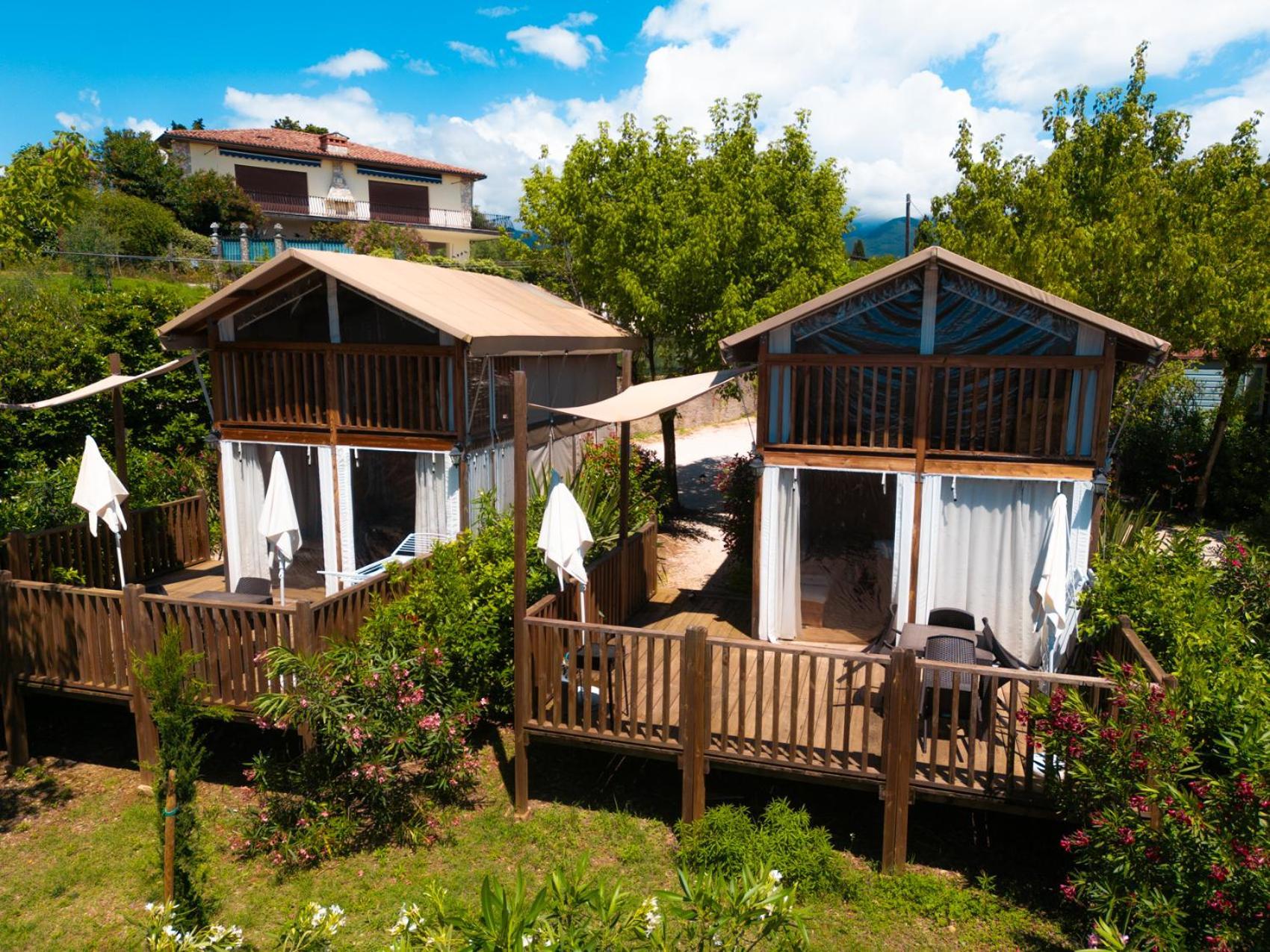 Vacanze Glamping Boutique San Felice del Benaco Bilik gambar