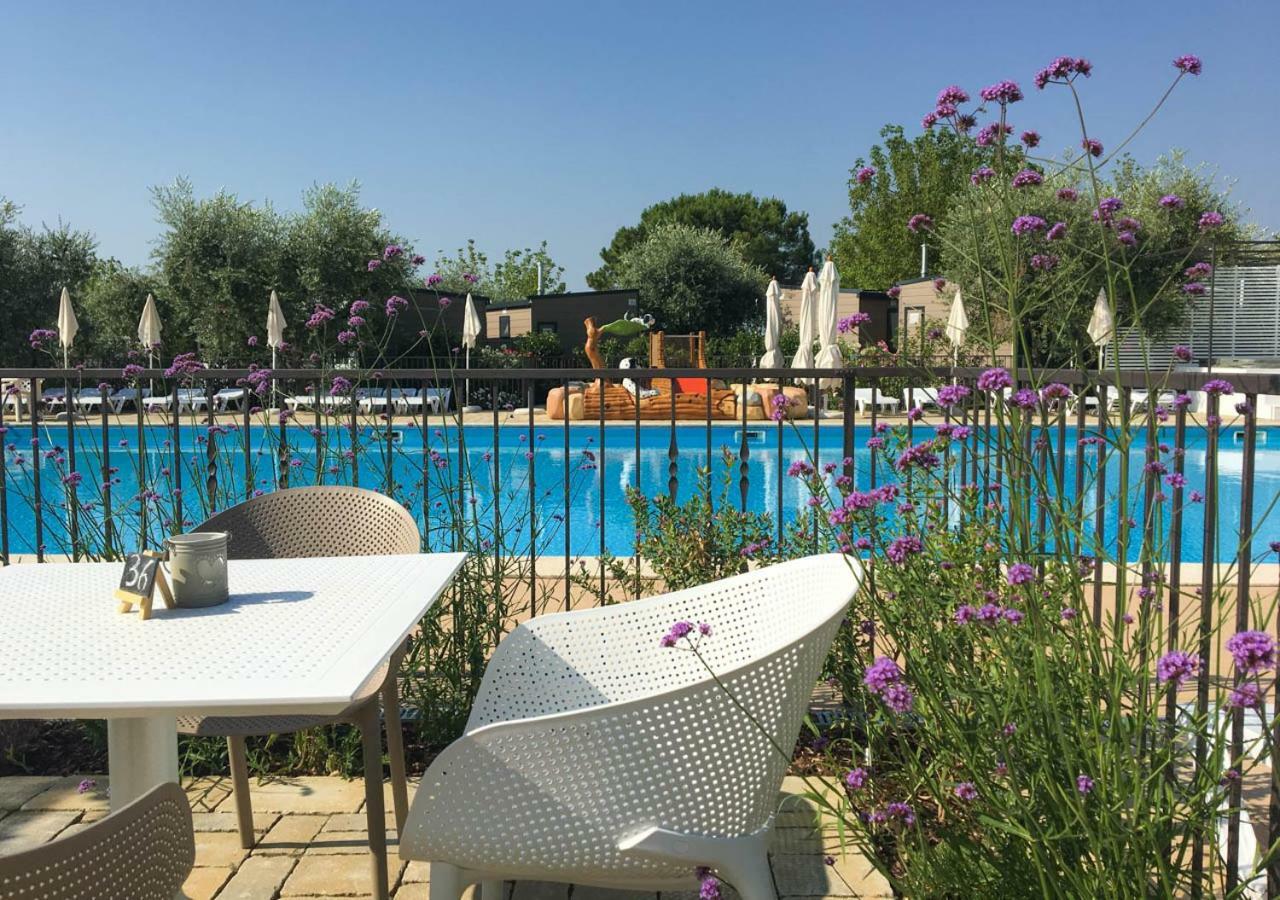 Vacanze Glamping Boutique San Felice del Benaco Luaran gambar