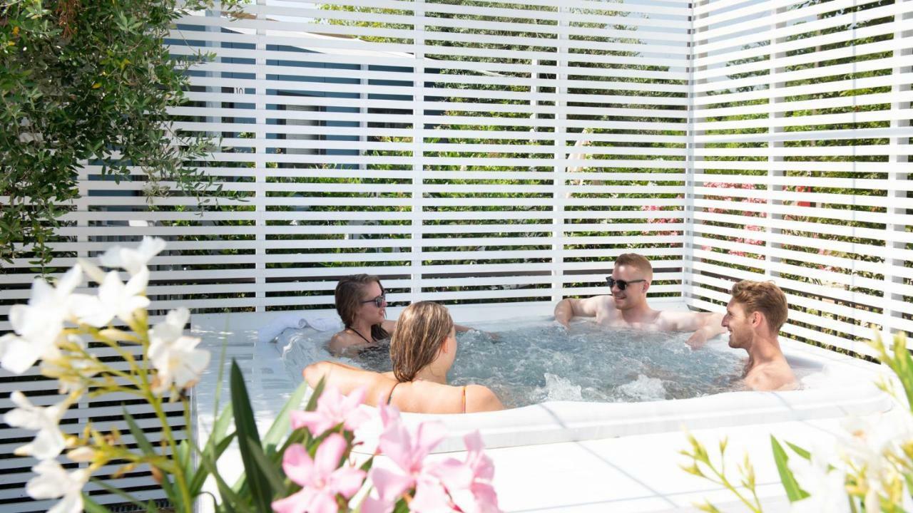 Vacanze Glamping Boutique San Felice del Benaco Luaran gambar